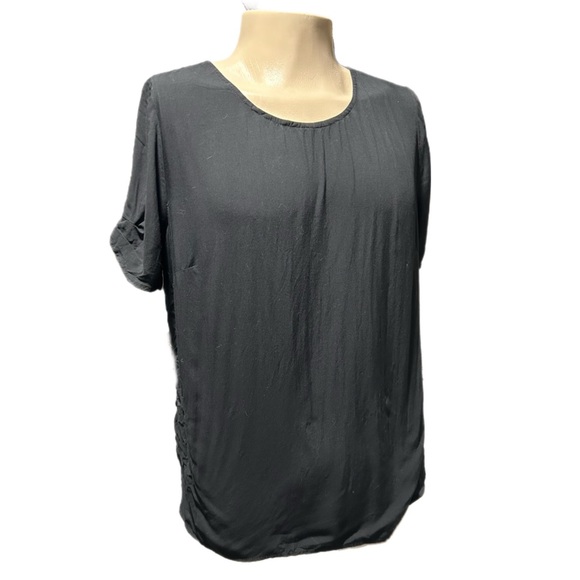 Women’s DR2 Oversized Flowy Short Sleeve Top - Picture 2 of 6